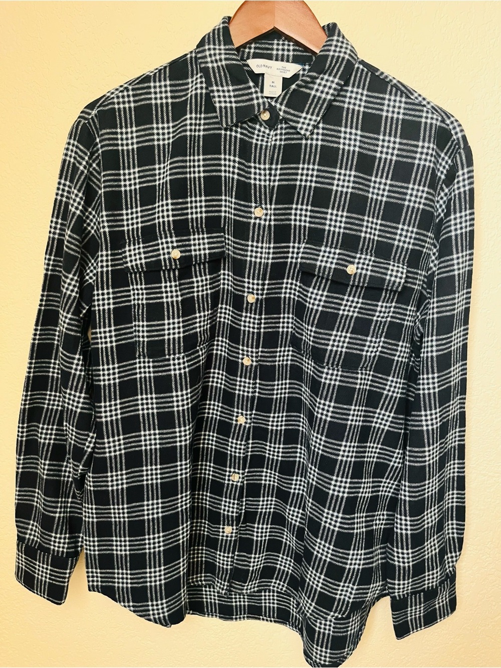Old Navy Black and White Plaid Button-Down Shirt - Men